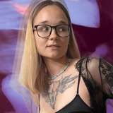 lovismiia from onlyfans